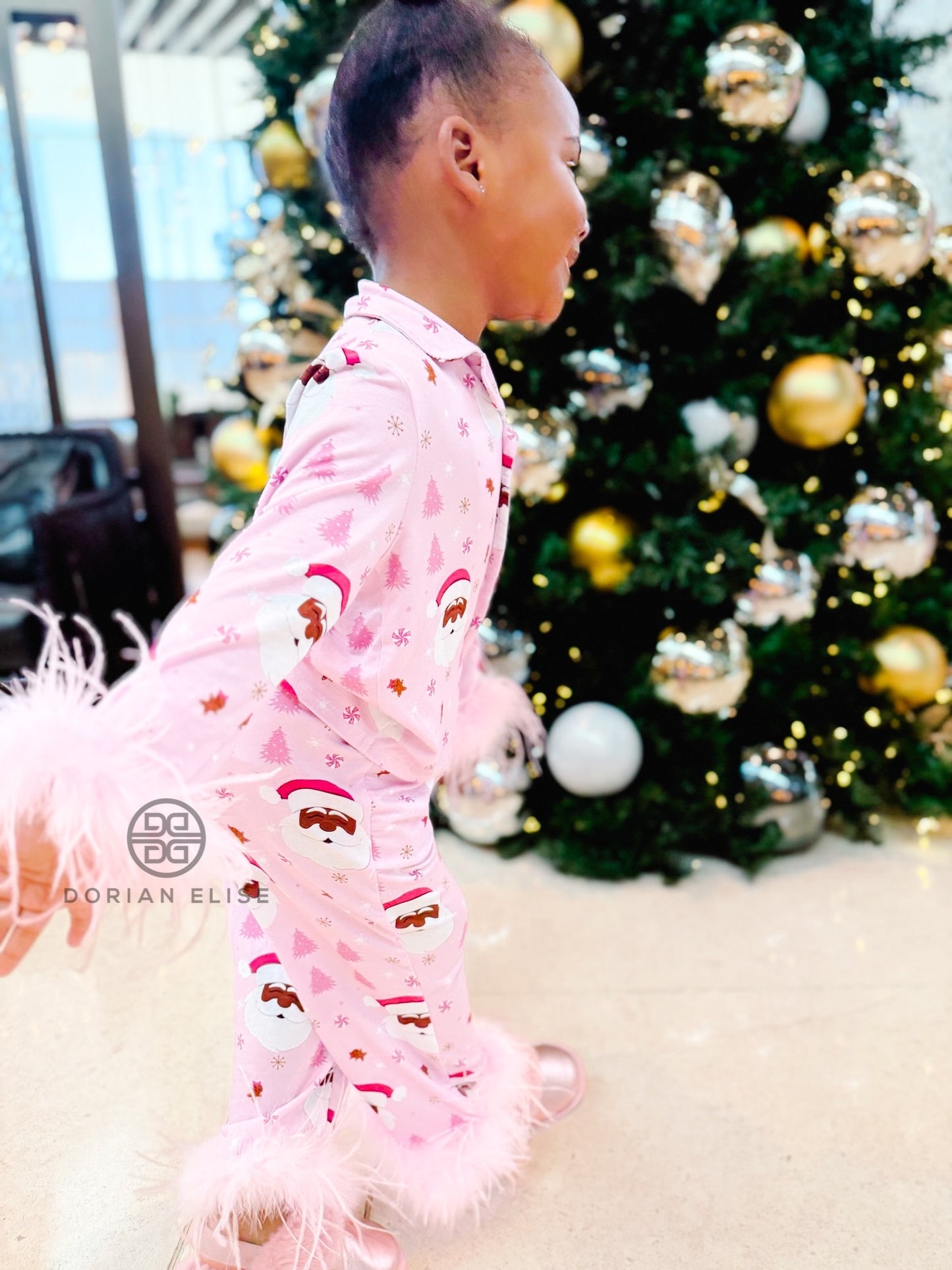 Santa Luxe Black Santa Lounge Set With Detachable Feathers